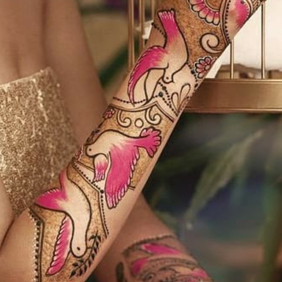 Meet your Posher, Hifza - Picture 1 of 1